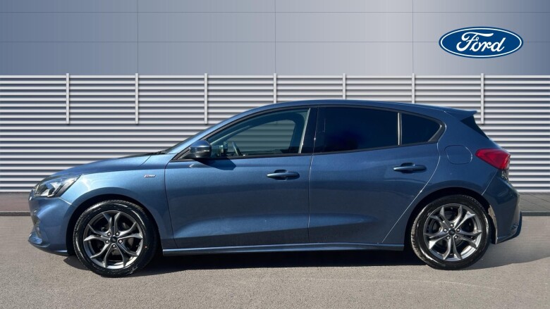 Ford Focus 1.0 EcoBoost 125 ST-Line 5dr Petrol Hatchback
